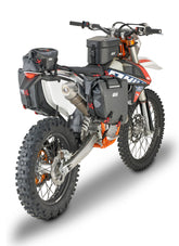 Borsello Porta Attrezzi Canyon GRT717B, un borsello impermeabile da 5 litri. Montato su moto. Di Givi.